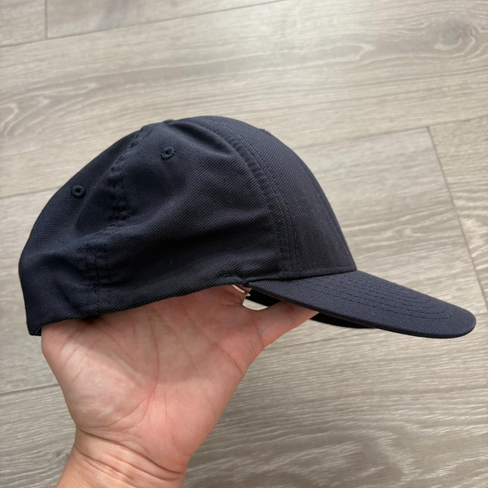 Travis Mathew Mens Navy Blue Flex Fit Outlast Logo Baseball Hat Cap Size S-M - Picture 3 of 13